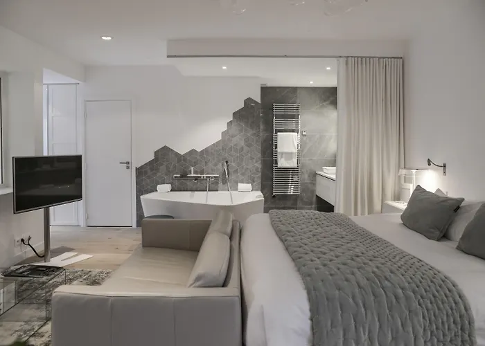 Petit Hotel Confidentiel